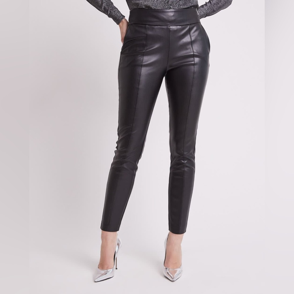 RW&CO. Faux Leather Slim Fit Pants – Size 6